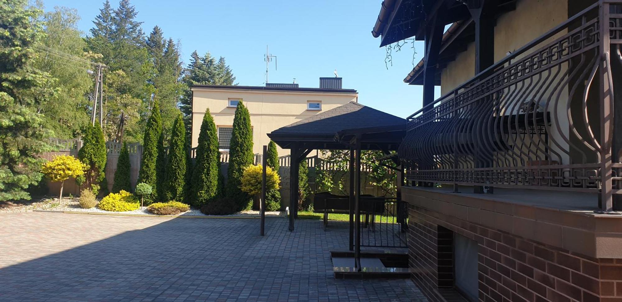 Pokoje Goscinne U Marka Tuszyn Exterior foto